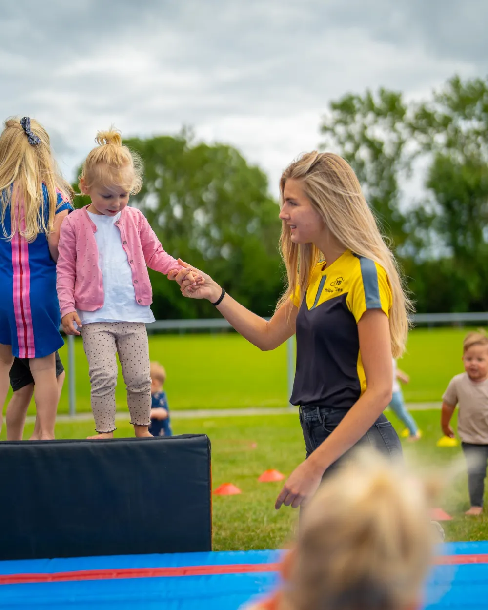 YellowBellies kinderopvang kinderdagverblijf Oudewater buitenspelen Keet en Dominique