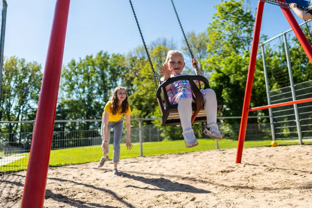 YellowBellies buitenspeelse kinderopvang BSO Oudewater speeltuin