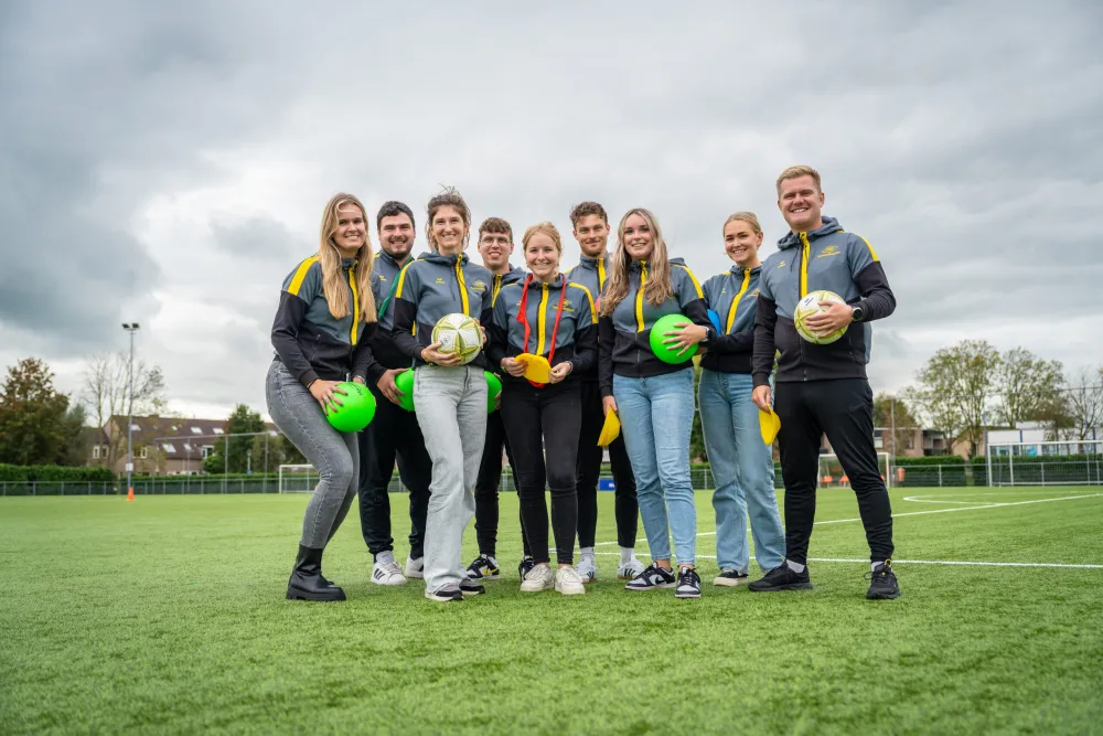 YellowBellies buitenspeelse kinderopvang BSO Montfoort teamfoto