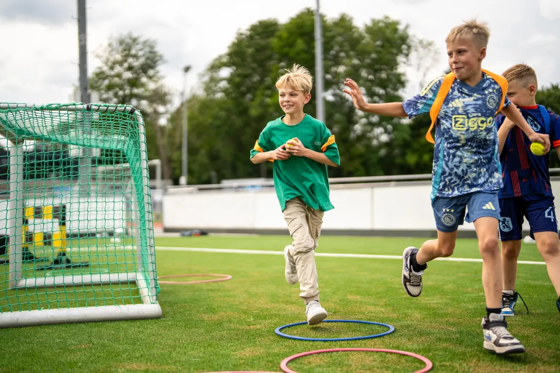 YellowBellies buitenspeelse kinderopvang BSO Oudewater buitenschoolse opvang Oudewater naschoolse opvang Oudewater FC Oudewater gezonde BSO Oudewater sport BSO Oudewater