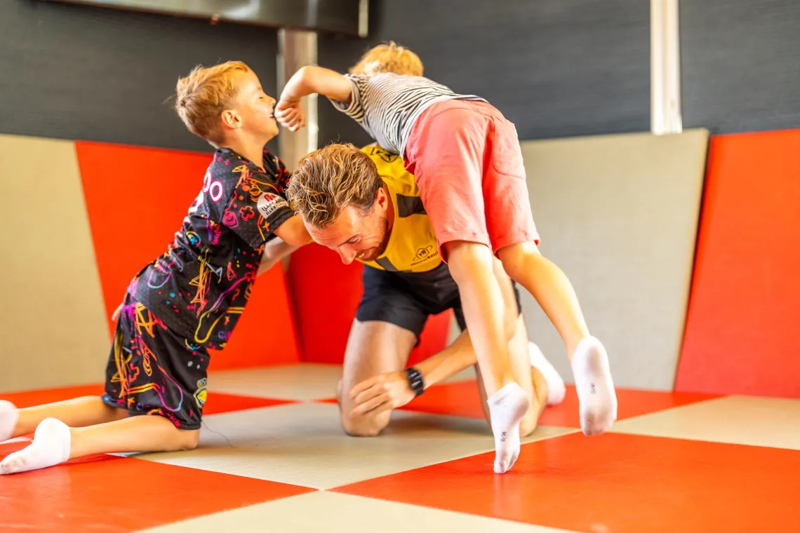 YellowBellies buitenspeelse kinderopvang BSO Woerden buitenschoolse opvang Woerden naschoolse opvang Woerden sport BSO gezonde BSO Woerden