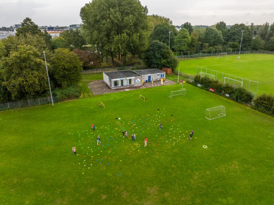 YellowBellies buitenspeelse kinderopvang BSO Woerden West locatie pand