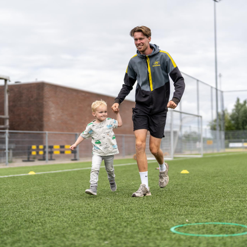 YellowBellies buitenspeelse kinderopvang BSO Linschoten buitenschoolse opvang Linschoten gezonde BSO sport BSO